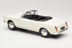 Peugeot 404 Cabriolet Hvid Norev 1:18 184746 Metal — billede 7 af 8