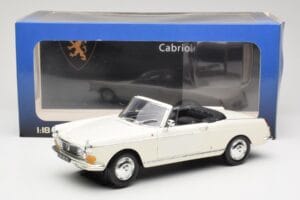 Peugeot 404 Cabriolet Hvid Norev 1:18 184746 Metal — billede 8 af 8