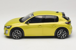 Peugeot E-208 GT Jaune Agueda Otto 1:18 OT1164 Resin — billede 3 af 6