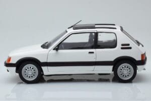 Peugeot 205 GTi 1.6 Hvid Norev 1:18 184849 Metal — billede 4 af 8