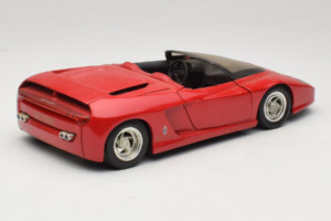Pininfarina Mythos Rød Revell 1:18 8806 Metal — billede 3 af 8