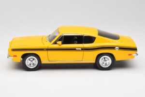 Plymouth Barracuda Gul Road Legends 1:18 92178 Metal — billede 4 af 8