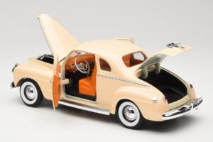 Plymouth Coupe Beige Road Signature 1:18 92398 Metal — billede 5 af 8