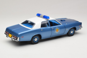 Plymouth Fury Police Pursuit Smokey and the Bandit GreenLight 1:18 19044 Metal — billede 3 af 8