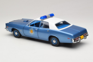 Plymouth Fury Police Pursuit Smokey and the Bandit GreenLight 1:18 19044 Metal — billede 7 af 8