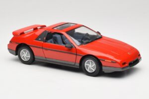 Pontiac Fiero GT Rød Road Signature 1:18 92588 Metal — billede 6 af 8