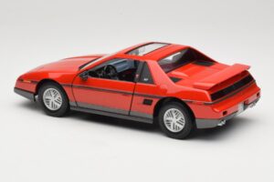 Pontiac Fiero GT Rød Road Signature 1:18 92588 Metal — billede 7 af 8