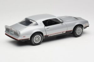 Pontiac Firebird Formula Sølv ERTL 1:18 33514 Metal — billede 3 af 8