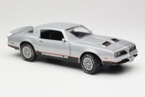 Pontiac Firebird Formula Sølv ERTL 1:18 33514 Metal — billede 6 af 8