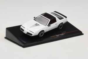 Pontiac Firebird Hvid IXO 1:43 CLC582N Metal — billede 2 af 4