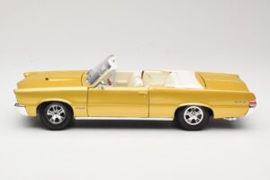 Pontiac GTO Hurst Edition Guld Maisto 1:18 531884 Metal — billede 4 af 8
