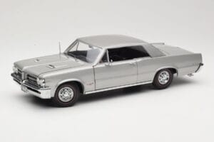 Pontiac GTO Sølv Sun Star 1:18 1821 Metal