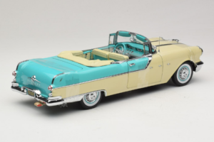 Pontiac Star Chief I Love Lucy Nautilus Blue Hvid Sun Star 1:18 5057 Metal — billede 3 af 7