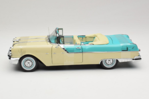 Pontiac Star Chief I Love Lucy Nautilus Blue Hvid Sun Star 1:18 5057 Metal — billede 4 af 7