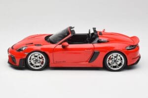Porsche 718 Spyder RS Guards Red Norev 1:18 187271 Metal — billede 4 af 8