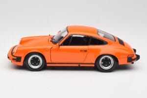 Porsche 911 930 Carrera 3.2 Signal Orange Minichamps 1:18 100063025 Metal — billede 4 af 8