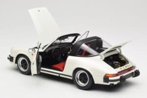 Porsche 911 930 Carrera Targa 3.2 Grand Prix White Minichamps 1:18 100063062 Metal — billede 5 af 8
