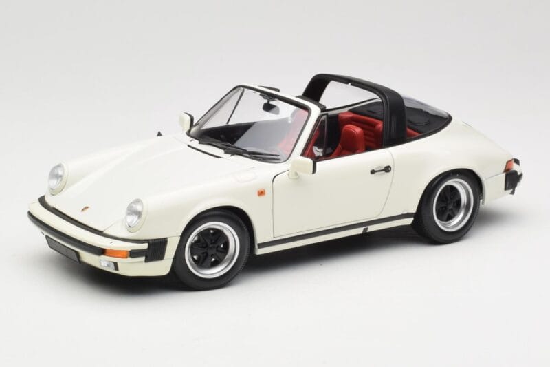 Porsche 911 930 Carrera Targa 3.2 Grand Prix White Minichamps 1:18 100063062 Metal
