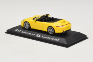 Porsche 911 991 Carrera 4S Cabriolet Gul Minichamps 1:43 WAP0201120C Metal — billede 3 af 5