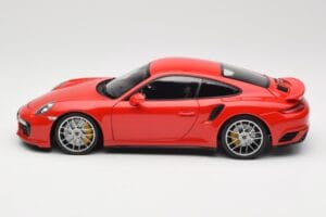 Porsche 911 991 Turbo S Guards Red Minichamps 1:18 110067122 Metal — billede 4 af 8
