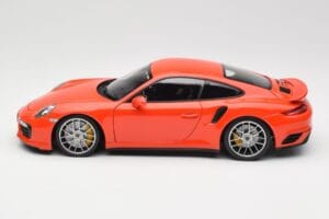 Porsche 911 991 Turbo S Lava Orange Minichamps 1:18 110067120 Metal — billede 4 af 8