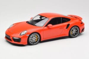 Porsche 911 991 Turbo S Lava Orange Minichamps 1:18 110067120 Metal