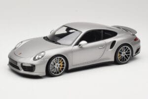 Porsche 911 991 Turbo S Sølv Minichamps 1:18 113067126 Metal