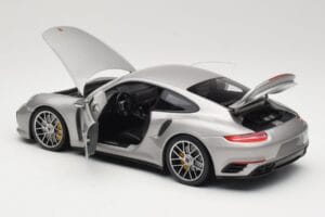 Porsche 911 991 Turbo S Sølv Minichamps 1:18 113067126 Metal — billede 5 af 8