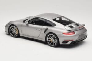 Porsche 911 991 Turbo S Sølv Minichamps 1:18 113067126 Metal — billede 7 af 8