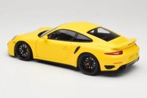 Porsche 911 991 Turbo S Gul Med Sorte Fælge Minichamps 1:18 110062321 Metal — billede 7 af 8