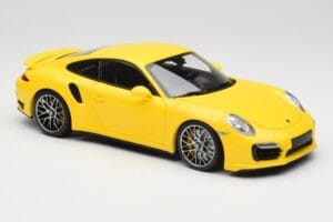 Porsche 911 991 Turbo S Gul Med Sølvfarvede Fælge Minichamps 1:18 110062322 Metal — billede 6 af 8