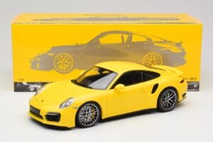 Porsche 911 991 Turbo S Gul Med Sølvfarvede Fælge Minichamps 1:18 110062322 Metal — billede 8 af 8