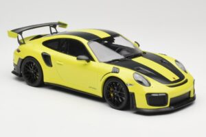 Porsche 911 GT2 RS 991.2 Weissach Package Grøn Sorte Fælge Minichamps 1:18 155068300-1 Metal — billede 4 af 6