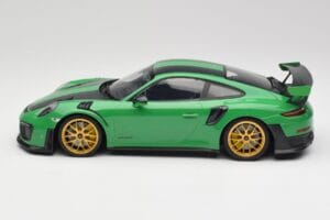 Porsche 911 991.2 GT2 RS Weissach Package British Racing Grøn & Guld Hjul Minichamps 1:18 153068318 Metal — billede 3 af 6