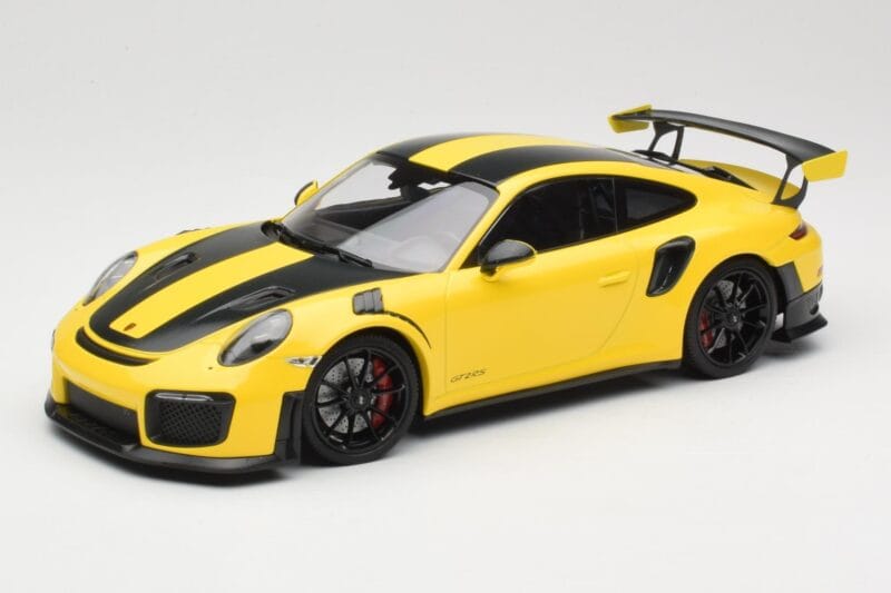 Porsche 911 991.2 GT2 RS Weissach Package Gul med Sorte Fælge Minichamps 1:18 155068311 Metal