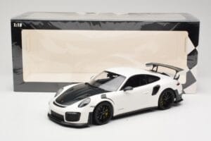 Porsche 911 991.2 GT2 RS Hvid med Sorte Fælge Minichamps 1:18 155068310 Metal — billede 6 af 6
