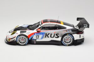 Porsche 911 991.2 GT3 R #17 Kues Team 75 Bernhard M. Christensen / K. Cairoli 24 Hours of Nurburgring 2018 Minichamps 1:18 15 — billede 3 af 6