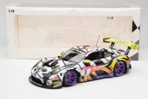Porsche 911 991.2 GT3 R #8 Iron Force Ring Police 24 Hours Nürburgring 2019 Minichamps 1:18 153196088 Metal — billede 6 af 6