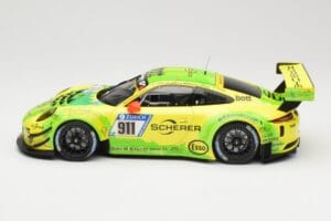 Porsche 911 991.2 GT3 R #911 Manthey Racing R. Dumas / F. Makowiecki 24 Hours of Nurburgring 2017 Minichamps 1:18 155176911 M — billede 3 af 6
