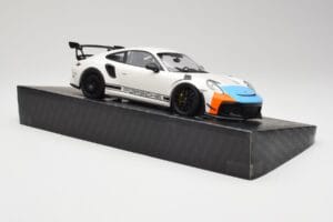 Porsche 911 991.2 GT3 RS Manthey Racing Hvid & Blå & Orange Minichamps 1:18 MR-911-GT3RS-1805 Metal — billede 4 af 6