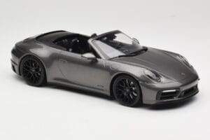 Porsche 911 992 Carrera 4 GTS Cabriolet Grey Metallic Minichamps 1:18 155063031 Metal — billede 4 af 6