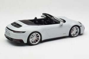 Porsche 911 992 Carrera 4 GTS Cabriolet Grå Minichamps 1:18 155063034 Metal — billede 3 af 6