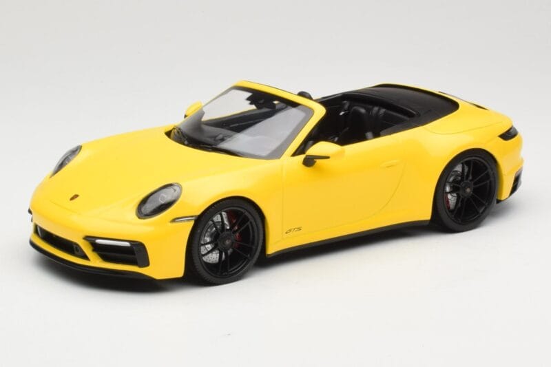 Porsche 911 992 Carrera 4 GTS Cabriolet Gul Minichamps 1:18 155063030 Metal