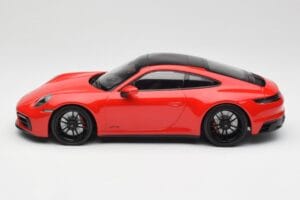 Porsche 911 992 Carrera 4 GTS Rød Minichamps 1:18 155063100 Metal — billede 3 af 6