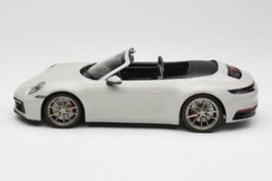 Porsche 911 992 Carrera 4S Cabriolet Grå Minichamps 1:18 155067335 Metal — billede 3 af 6