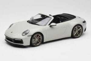 Porsche 911 992 Carrera 4S Cabriolet Grå Minichamps 1:18 155067335 Metal