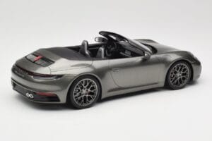 Porsche 911 992 Carrera 4S Cabriolet Mamba Green Metallic Minichamps 1:18 155067337 Metal — billede 2 af 6