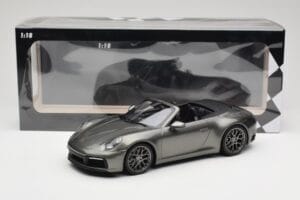 Porsche 911 992 Carrera 4S Cabriolet Mamba Green Metallic Minichamps 1:18 155067337 Metal — billede 6 af 6