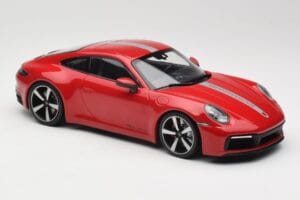Porsche 911 992 Carrera 4S Carmine Red Minichamps 1:18 155067326 Metal — billede 4 af 6