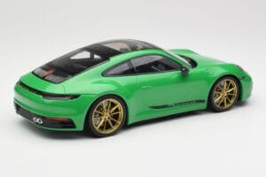 Porsche 911 992 Carrera 4S Python Green Minichamps 1:18 155067325 Metal — billede 2 af 6